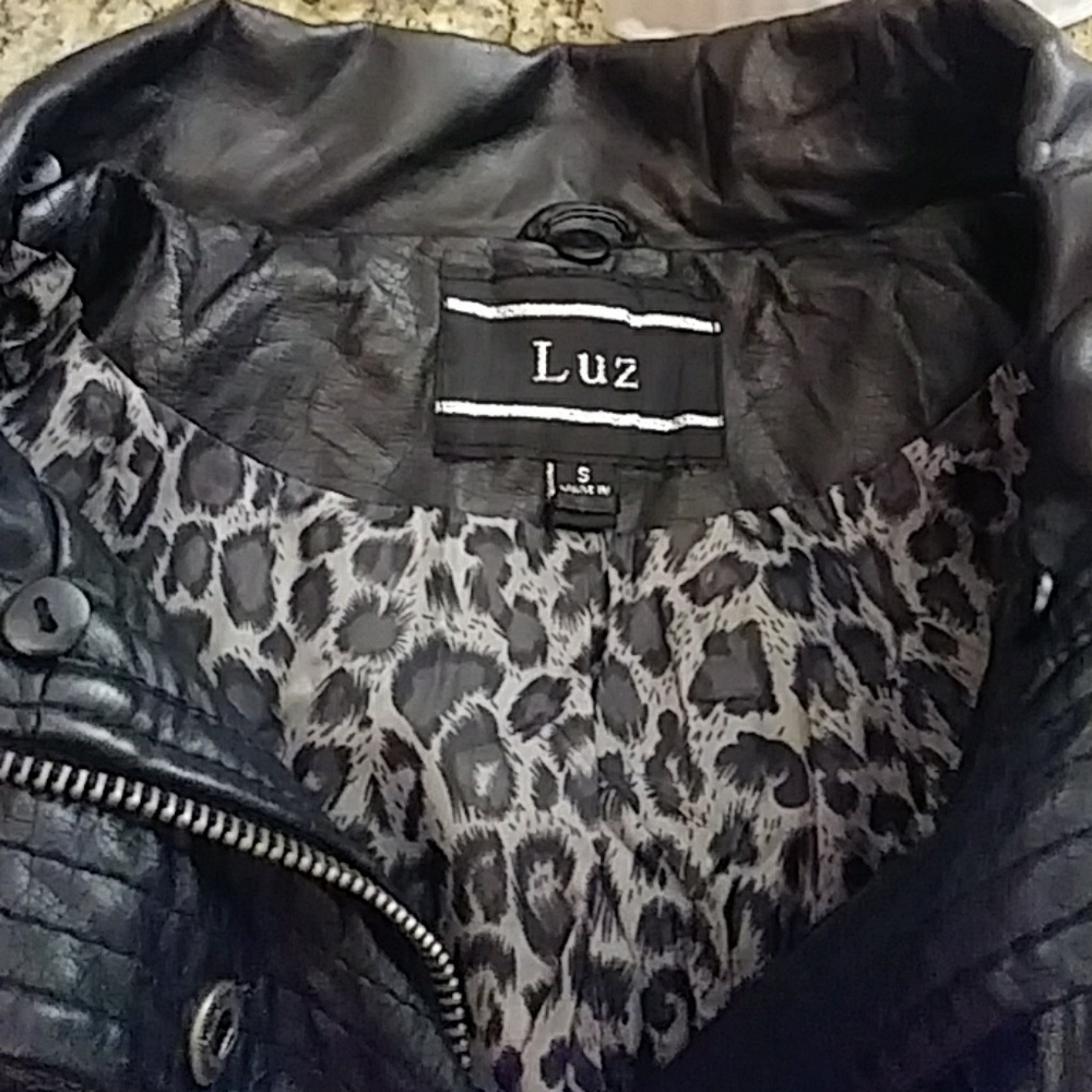 Luz Jacket - Picture 5 of 6